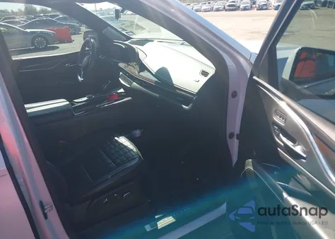 2021 Cadillac Escalade 4Wd Premium Luxury Platinum z USA, uszkodzony, nr VIN 1GYS4DKL9MR386585